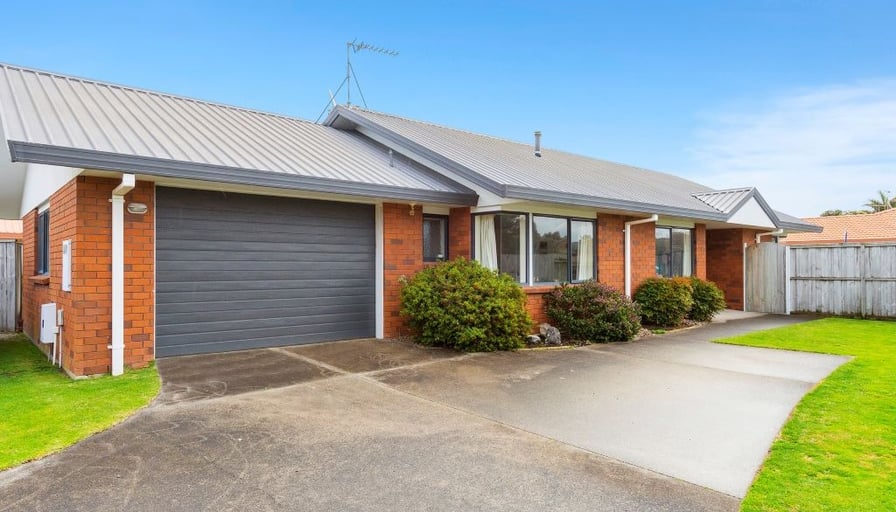 Beautiful Home in Quiet CulDeSac 14 Reef Avenue... Roomies.co.nz