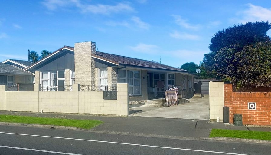 Convenient Linwood Living 74 Pages, Linwood, Chri... Roomies.co.nz