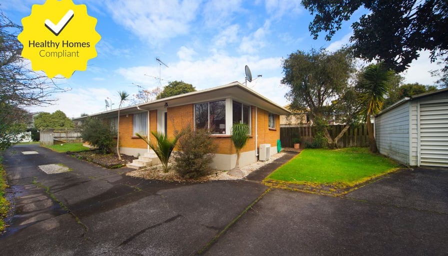 TIDY UNIT ST JOHNS 2/54 Swainston Street, Sain... Roomies.co.nz