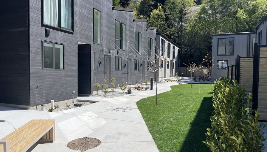 Peak Alpine Villa apartment 161 Arthurs P... Roomies.co.nz