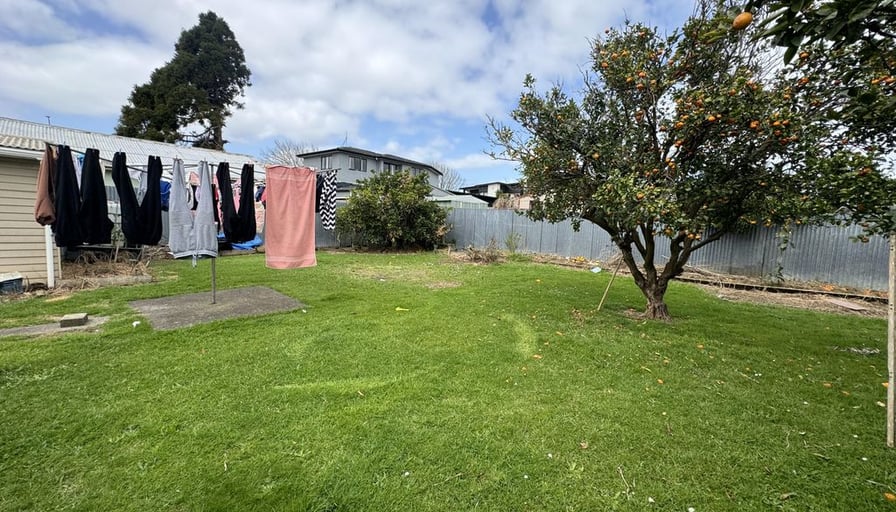 Well presented family home in Mangere 8 Buckland... Roomies.co.nz