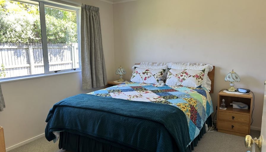 Cute Two Bedroom Unit Close to the Hospital 9D We... Roomies.co.nz