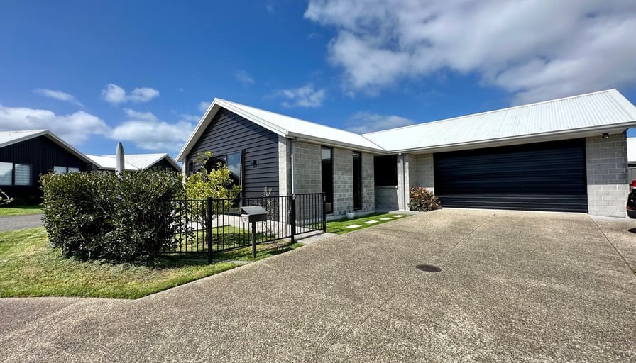 The Lakes 10 Simms Close, Pyes Pa, Tauranga Wel... Roomies.co.nz