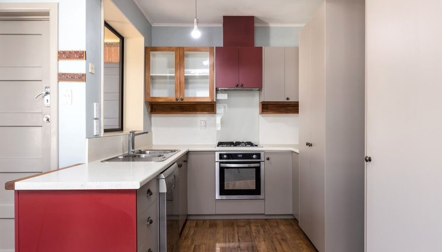 SelfSufficient & pet friendly 115 Budge Stre... Roomies.co.nz