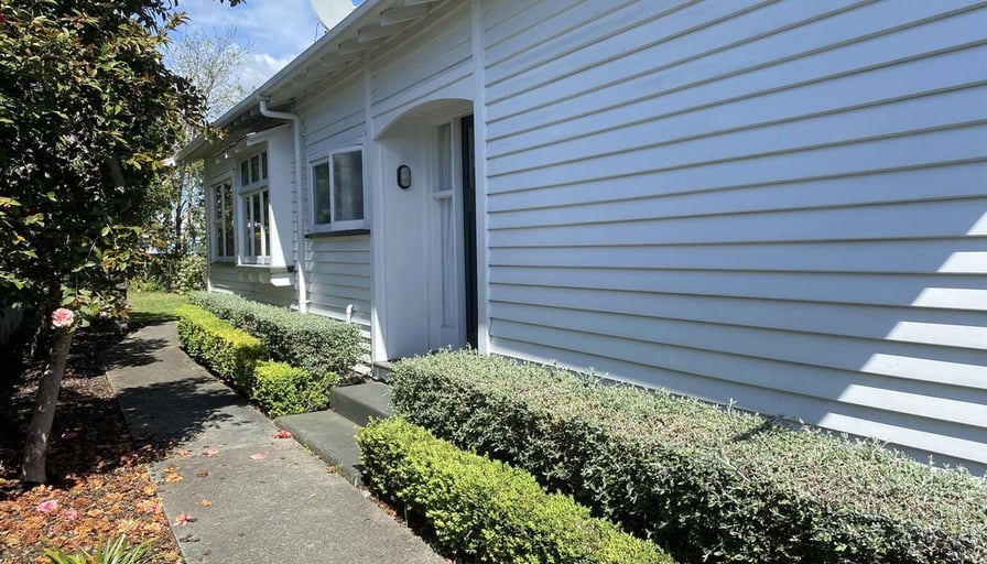 When location matters! 54 Clare Road, Saint Alban... Roomies.co.nz