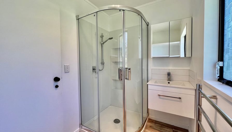 3 Sunshine Rise 3 Sunshine Rise, Raglan, Waikato... Roomies.co.nz