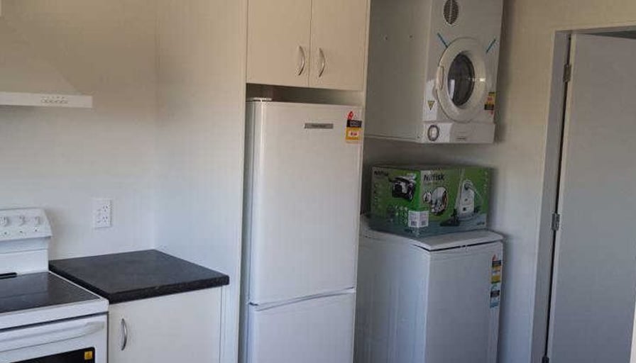Studio Unit 7 Snead Place , Hillcrest Great val... Roomies.co.nz