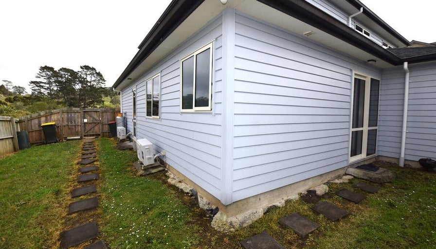 Affordable Living in Vibrant Massey 145 Tiriwa Dr... Roomies.co.nz