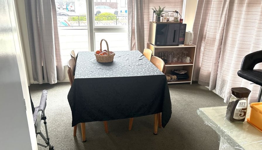 Convenient Linwood Living 74 Pages, Linwood, Chri... Roomies.co.nz