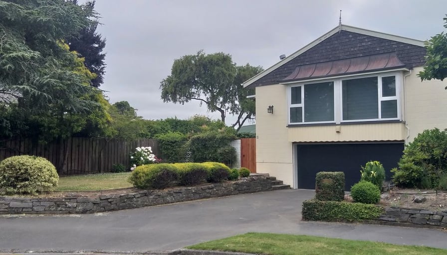 Lovely Property, Fantastic Location 11 Coldstream... Roomies.co.nz