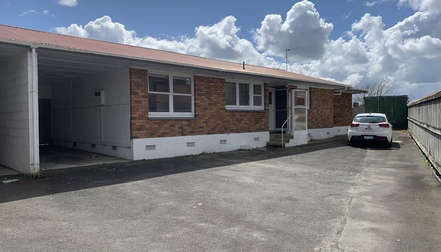 3 Bedroom Victoria Street 1370A Victoria Street,... Roomies.co.nz