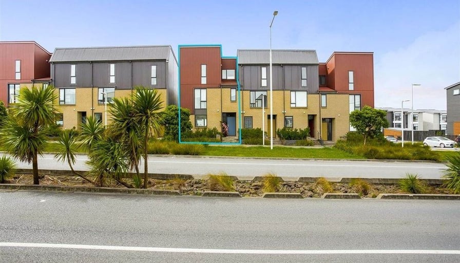 Prime Location in Hobsonville Point. Dog friendly.... Roomies.co.nz