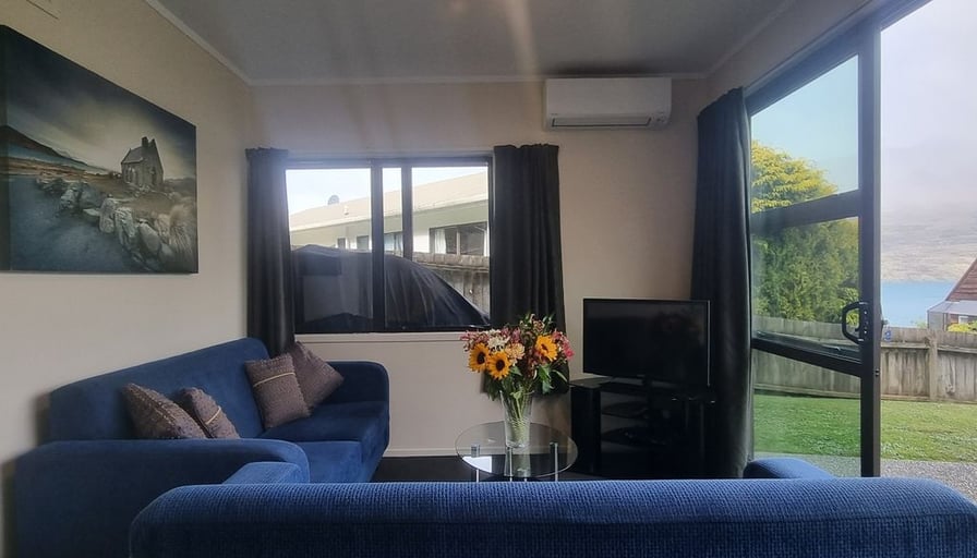 Furnished Fernhill Unit 25A Sainsbury Road, Queen... Roomies.co.nz