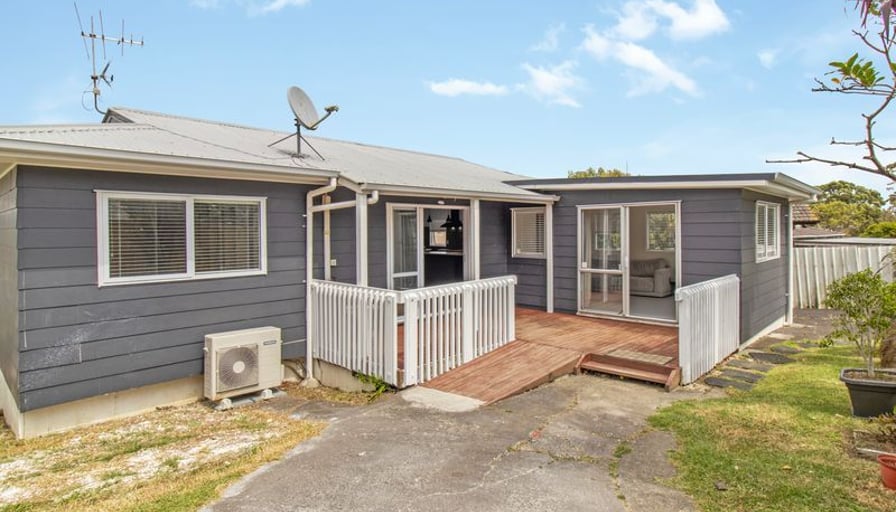 Modern living, great location! | 67 Flat Bush Road,... – Roomies.co.nz