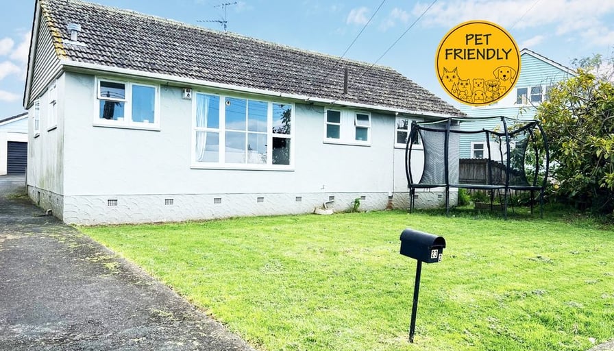 Affordable pet friendly home available. 23 Dunkir... Roomies.co.nz