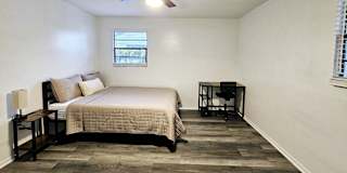 Photo of PadSplit's room