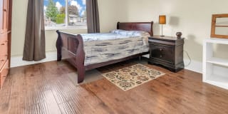 Photo of Tom (Langara Share House)'s room