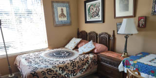 Photo of Gayle Wayne's room