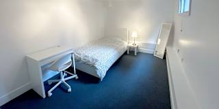 Photo of Shahram's room