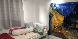 Photo of Julianslade's room