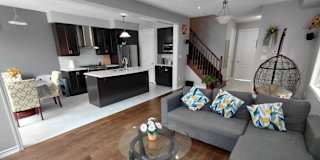 Tolobi Rental's room