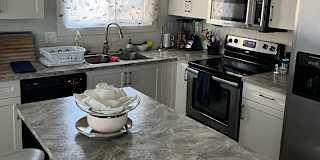 Katy Saunders's room