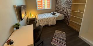 Eleftheri Denis's room