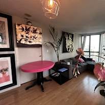 Photo of Moe's room