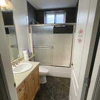 Suman Dhaliwal's room