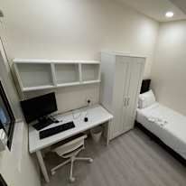 Photo of Harry Lee's room