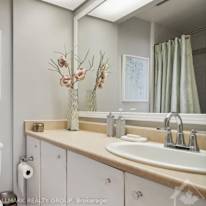 Photo of Asya C.'s room