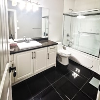 Photo of female roommate wanted's room