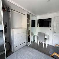Photo of dennis francis's room