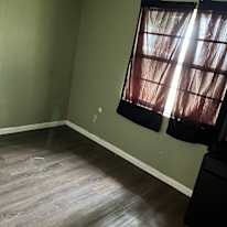 Photo of Lynn's room