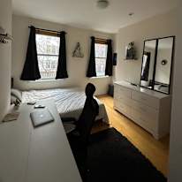 Photo of arya toufanian's room