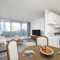 Arash Kardanpour's room