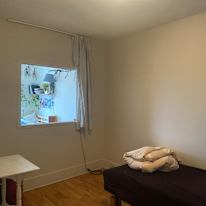 Ariana duclos's room