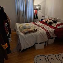 Photo of Émilie's room