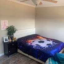 Photo of Julia's room