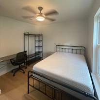 Photo of PadSplit's room