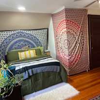 Photo of Leslie's room