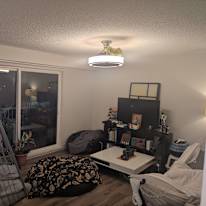 Shen Taschereau's room