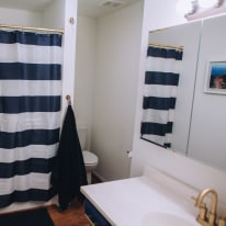 Photo of Lake House's room