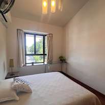 Photo of Julie olivia's room