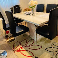 Photo of Glen Dee's room