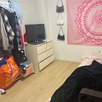 Photo of Taylor's room