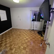 Photo of Paulandley naider's room