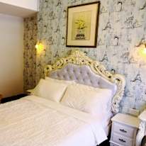 Photo of thai expat's room