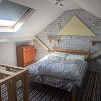 Photo of Emmett Pink's room