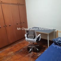 Photo of W. L.'s room